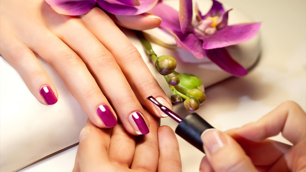 8 tips for naturally beautiful nails